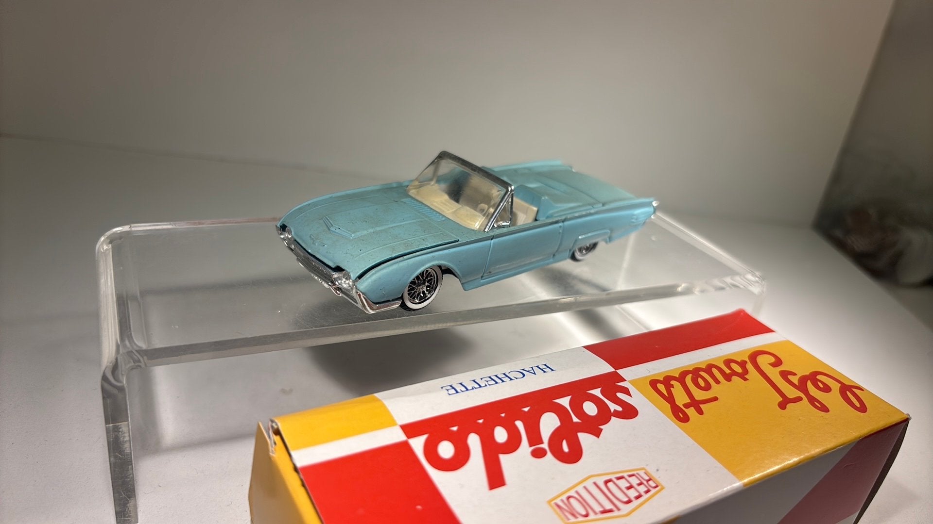 Ford thunderbrid solido 1.43, Auto, Solido, Ophalen of Verzenden, A