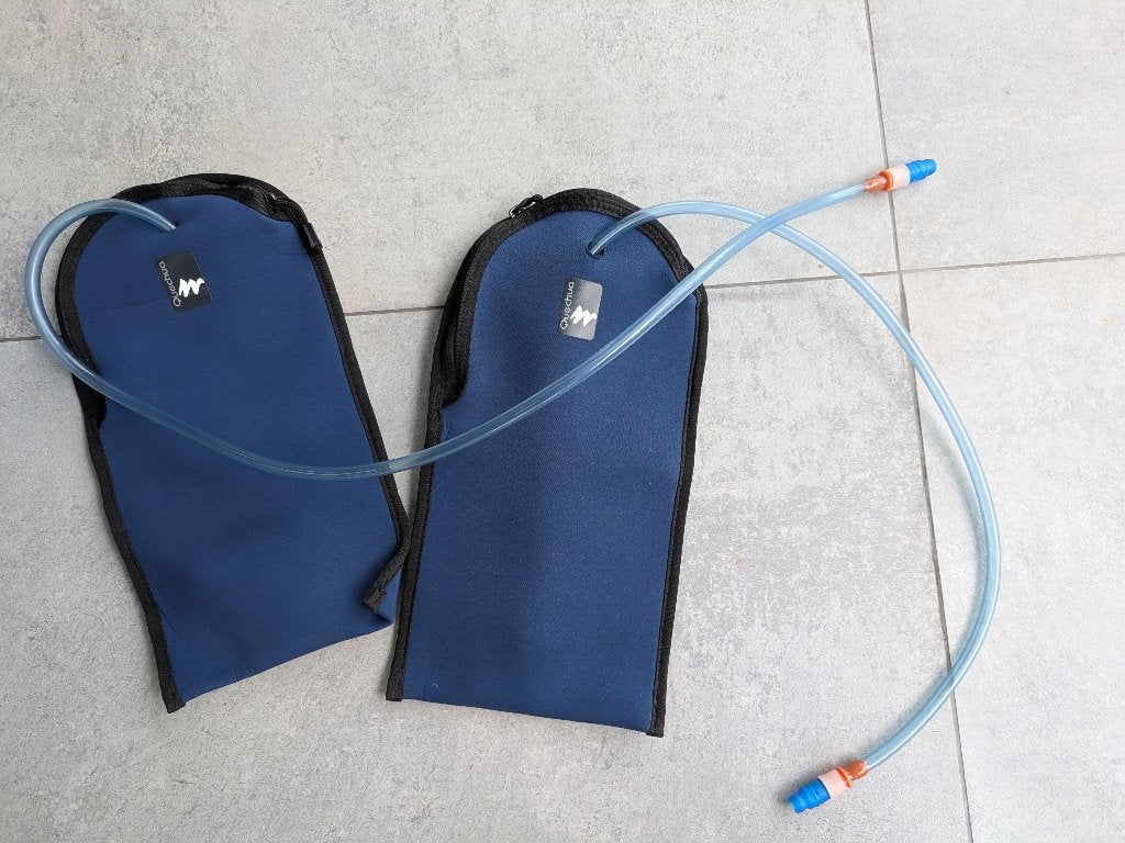 Twee Quechua / Decathlon drinksystemen van 2 liter, Ophalen of Verzenden, Zo goed als nieuw, Rugzak