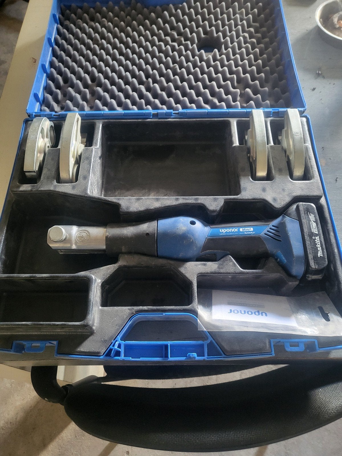 Uponor Accu-expansieapparaat met koffer, Ophalen of Verzenden, Gebruikt, Overige typen, Overige merken