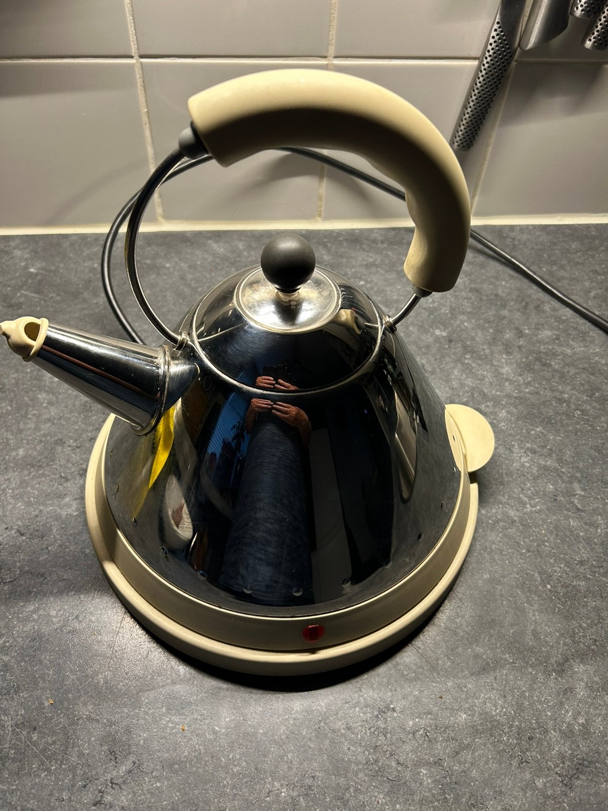 Alessi. Waterkoker in prima staat, 1 tot 2 liter, Ophalen, Zo goed als nieuw