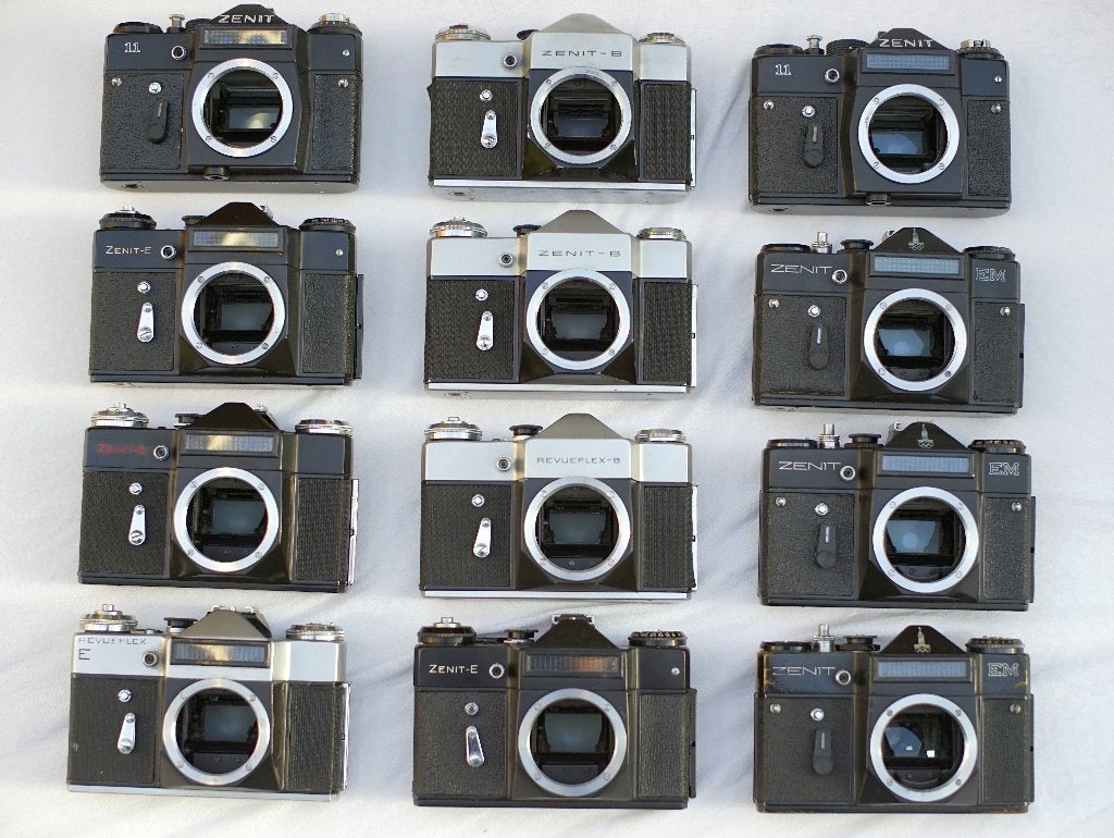*Zenit en Praktica SRL body's ongetest (meeste prima!), Ophalen of Verzenden, Compact, Overige Merken
