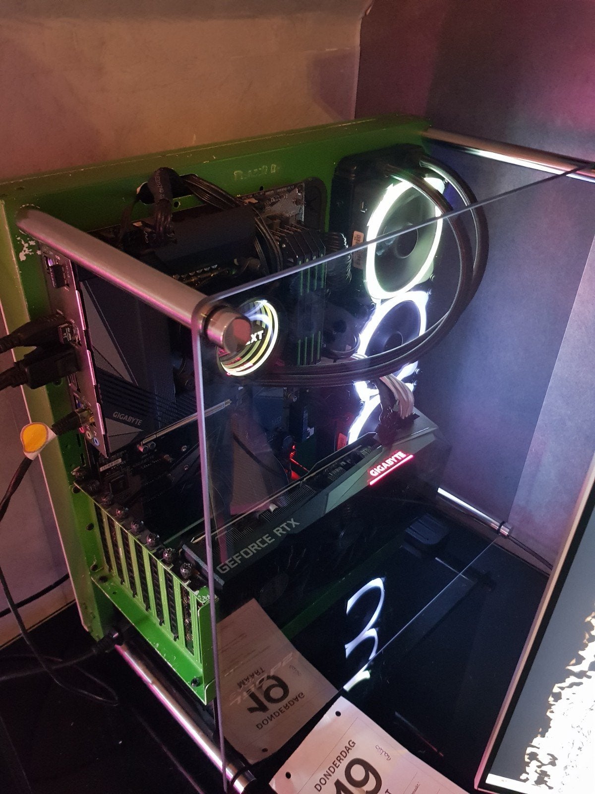 gaming pc voor 900€ net nieuw kost 1500€ in de winkel, Gebruikt, DDR4, Ophalen of Verzenden, ATX