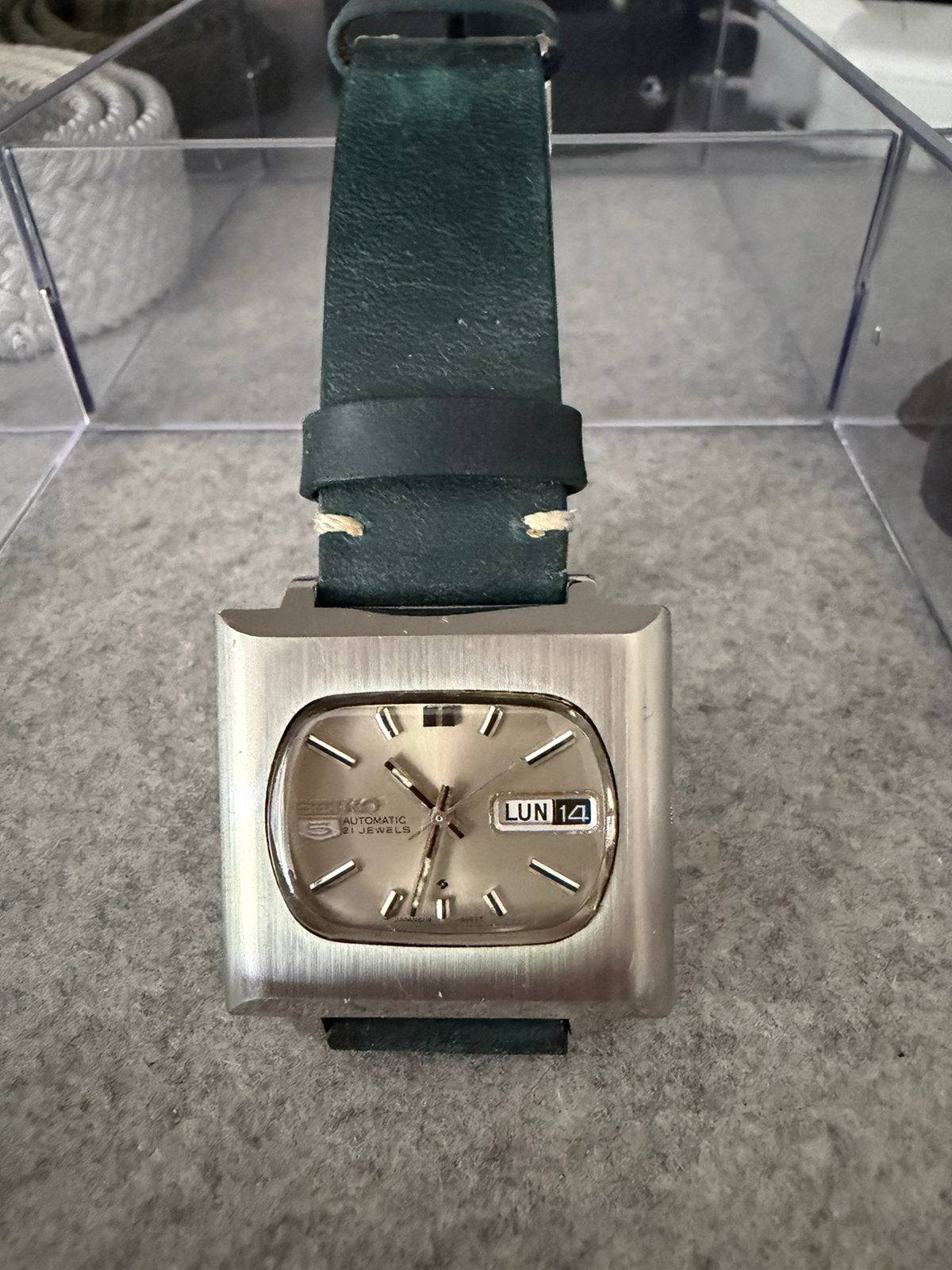 Vintage automatic Seiko 1960-70., Ophalen, Seiko, Staal, Met bandje