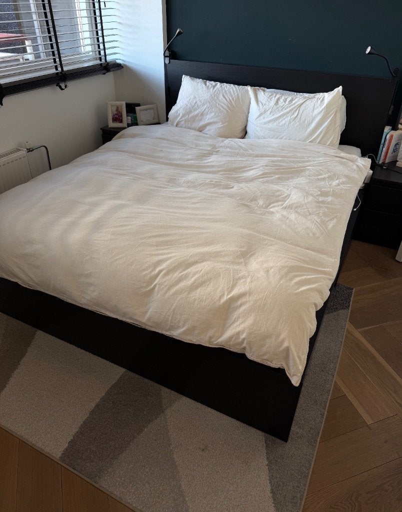 IKEA MALM bed + 2 nachtkastjes (160x200) + lades, Ophalen, Zwart, Tweepersoons, Zo goed als nieuw