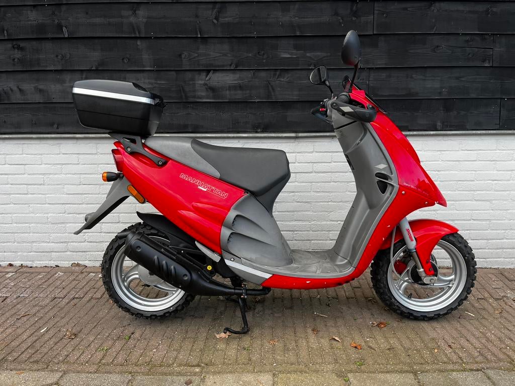 Derbi Manhattan Hunter 50cc 2t 500KM!, Ophalen, Maximaal 45 km/u, Zo goed als nieuw, 1 versnellingen