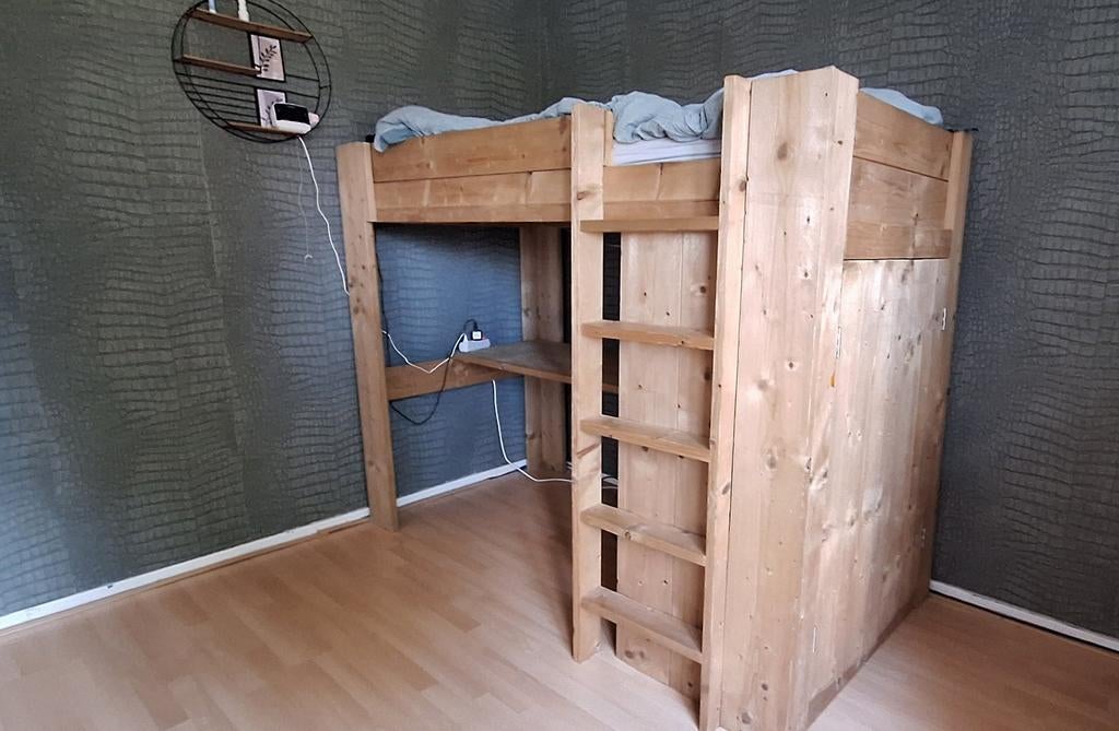 Hoogslaper met lattenbodem, bureau en kast, Ophalen, Gebruikt, Eenpersoons, 90 cm