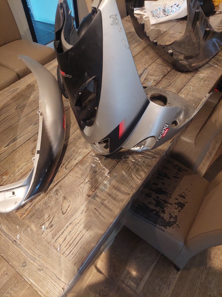 Aprilia sr50 kappenset, Fietsen en Brommers, Brommeronderdelen | Scooters, Ophalen of Verzenden, Gebruikt, Kap, Aprilia