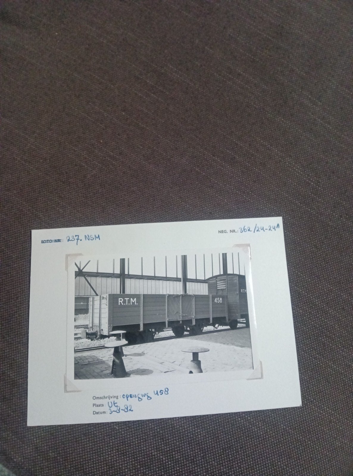 Zwart-wit foto R.T.M. open goederenwagon 458, Verzamelen, Ophalen of Verzenden, Gebruikt, Trein, Kaart of Prent