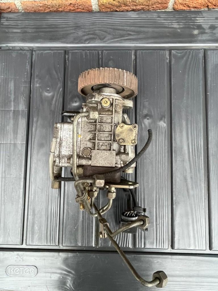 Bosch injectie pomp verdeler pomp 450 404 977, Auto-onderdelen, Ophalen of Verzenden, Gebruikt, Volkswagen