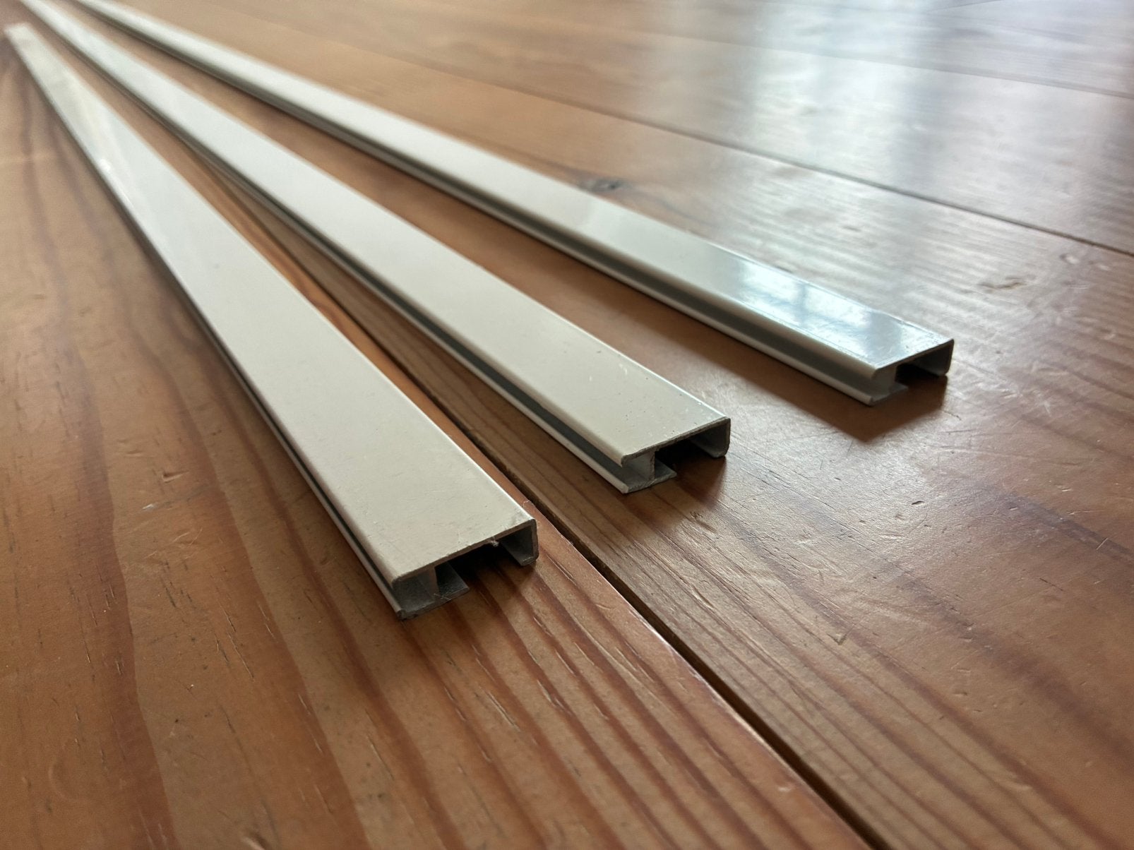 Ophangsysteem schilderijen, Huis en Inrichting, Ophalen, Zo goed als nieuw, Minder dan 50 cm, Schilderij