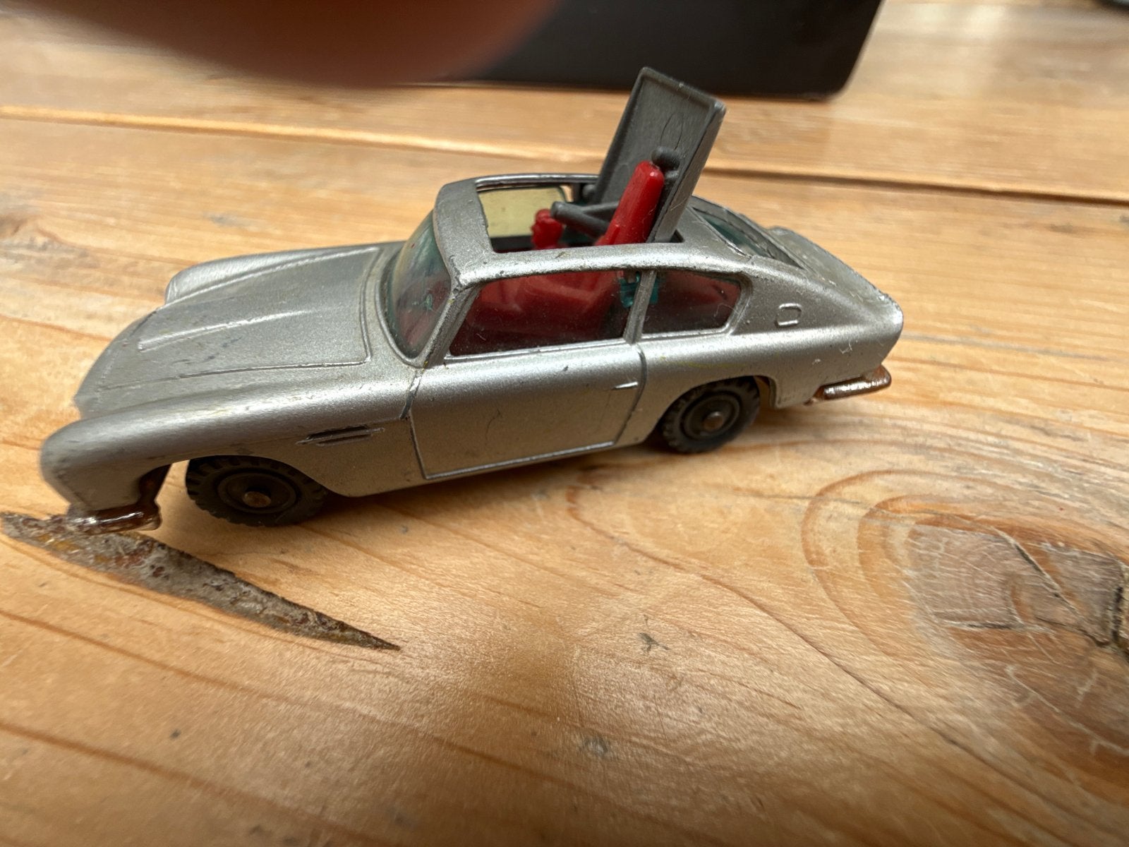 Husky James Bond Aston Martin DB5 Speelgoedauto, Ophalen of Verzenden, Gebruikt, Overige typen