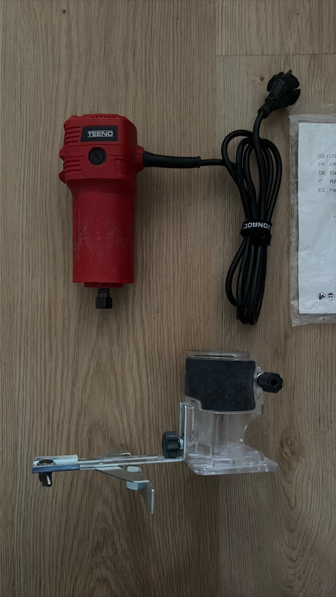 TEENO Kantenfrees - Wood Trimmer 650W, Ophalen of Verzenden, Zo goed als nieuw, Elektrisch, Kantenfrees