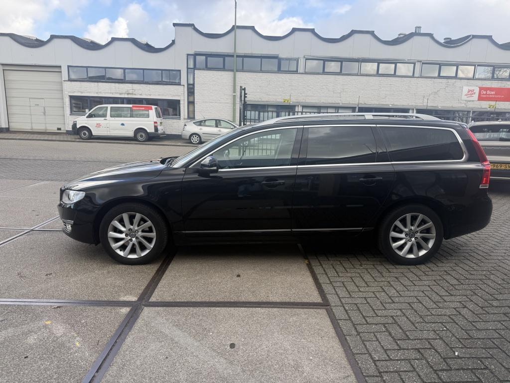 Volvo V70 T4 Inscription | 12 Maanden Garantie! | Trekhaak, 12 maanden, Gebruikt, Euro 6, 4 cilinders