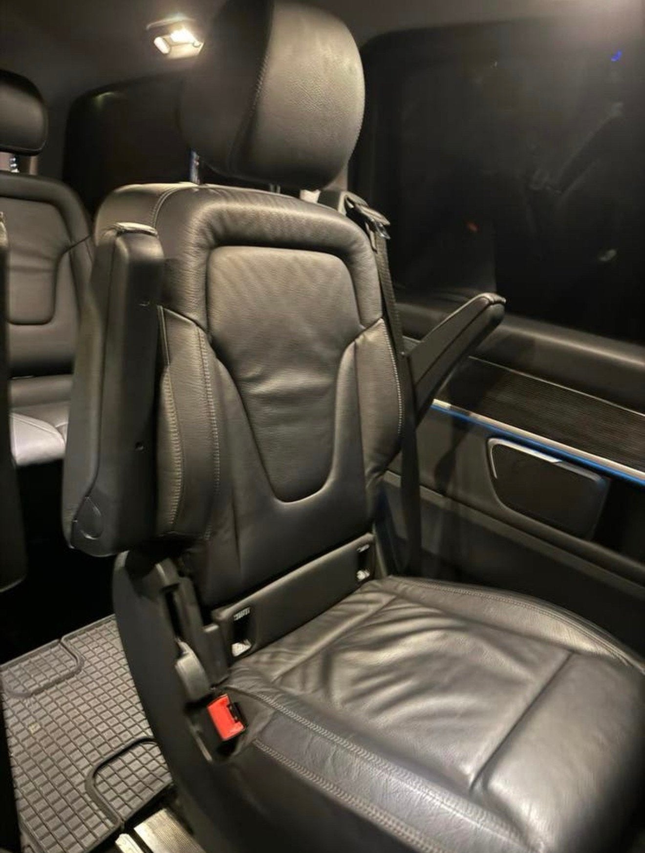 Mercedes V-klasse W447 LUGANO leren stoelen van AMG 2021, Ophalen of Verzenden, Gebruikt, Mercedes-Benz