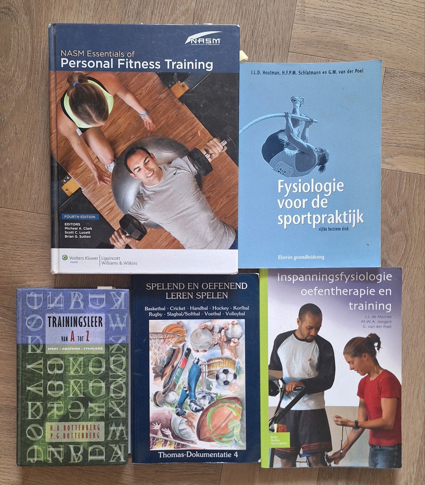 Boeken sport, fitness, fysiologie & personal training, Ophalen of Verzenden, Gelezen