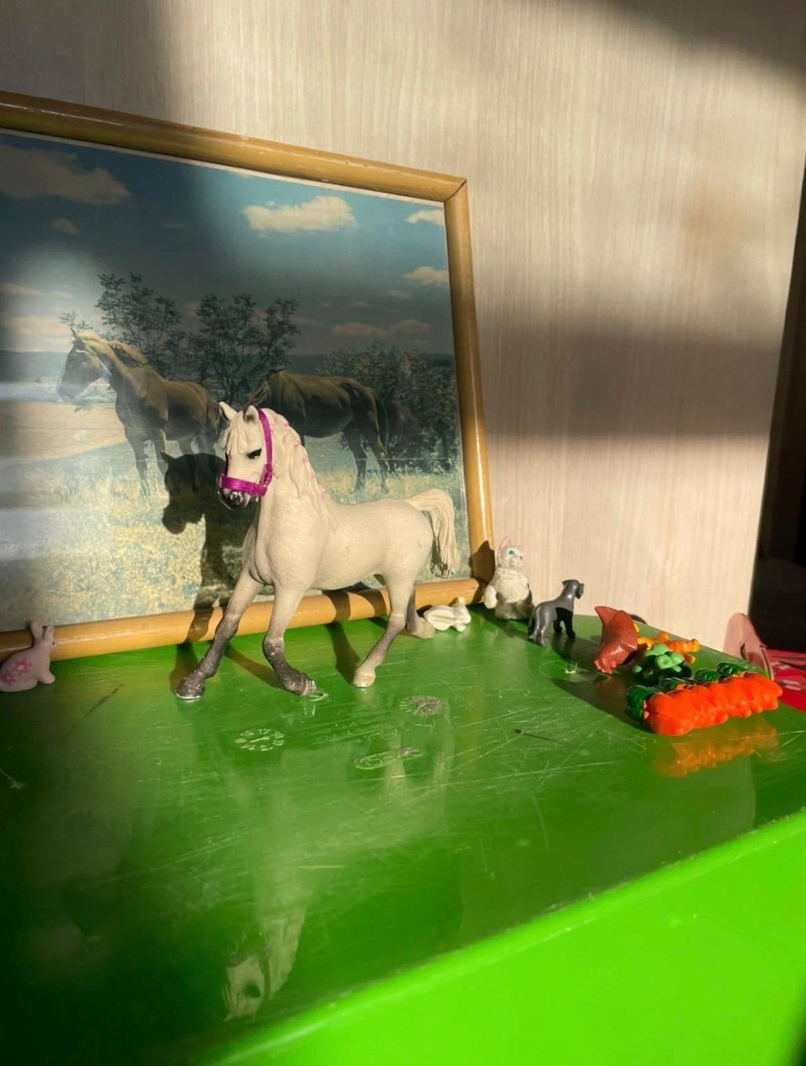 Schleich paard met roze halster - Zo goed als nieuw, Ophalen, Zo goed als nieuw, Jongen of Meisje