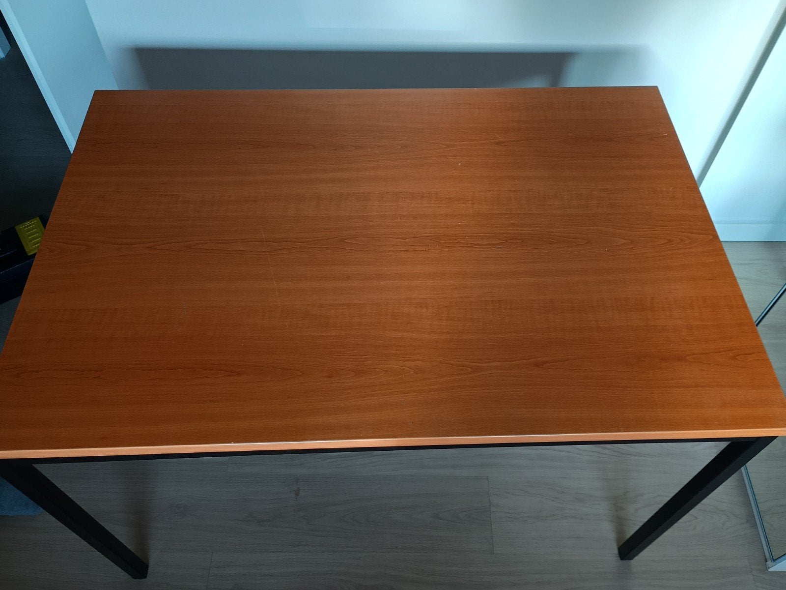Compact bureau 120 cm met houten blad, Ophalen of Verzenden, Gebruikt