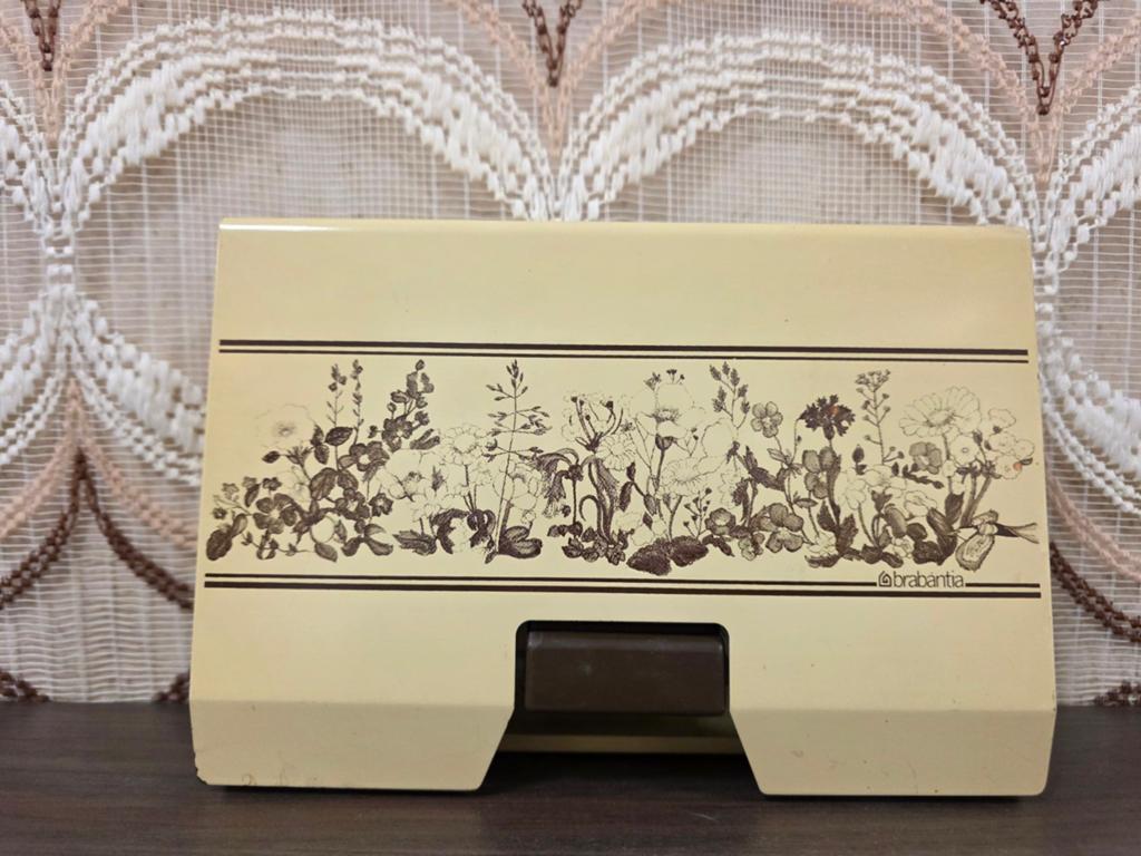 Brabantia koffiefilterhouder wandmodel beige bruine bloemen, Ophalen of Verzenden, Huis en Inrichting