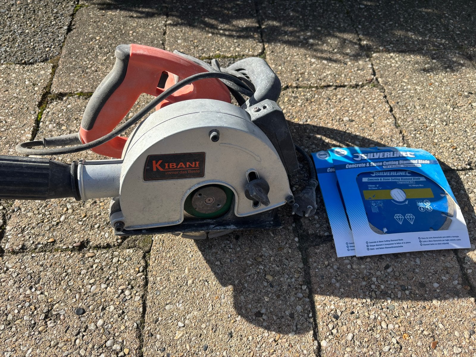 Sleuvenfrees 1700W met 2 nieuwe zaagbladen, Ophalen of Verzenden, Gebruikt
