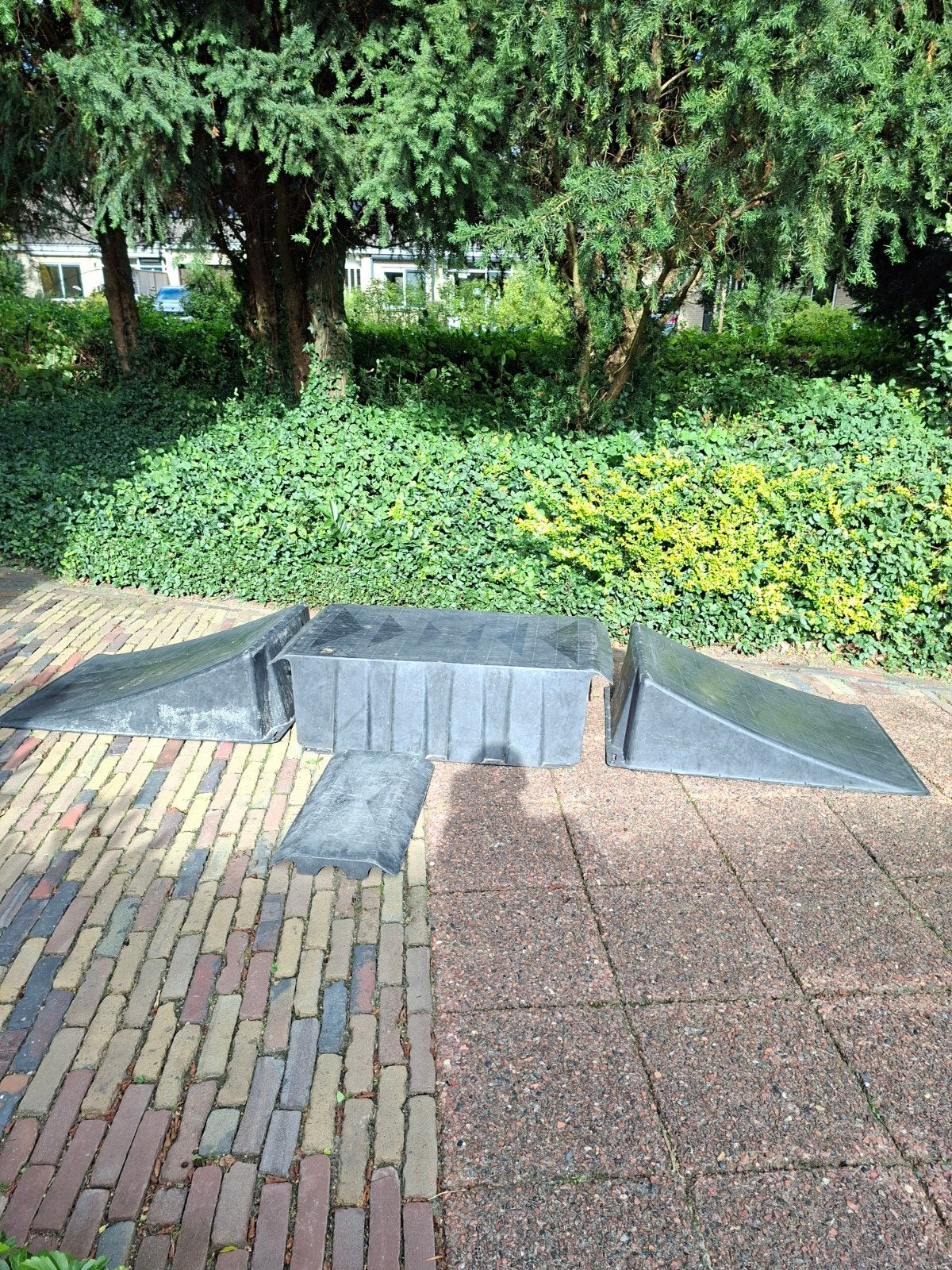 springschans, Ophalen, Kunststof