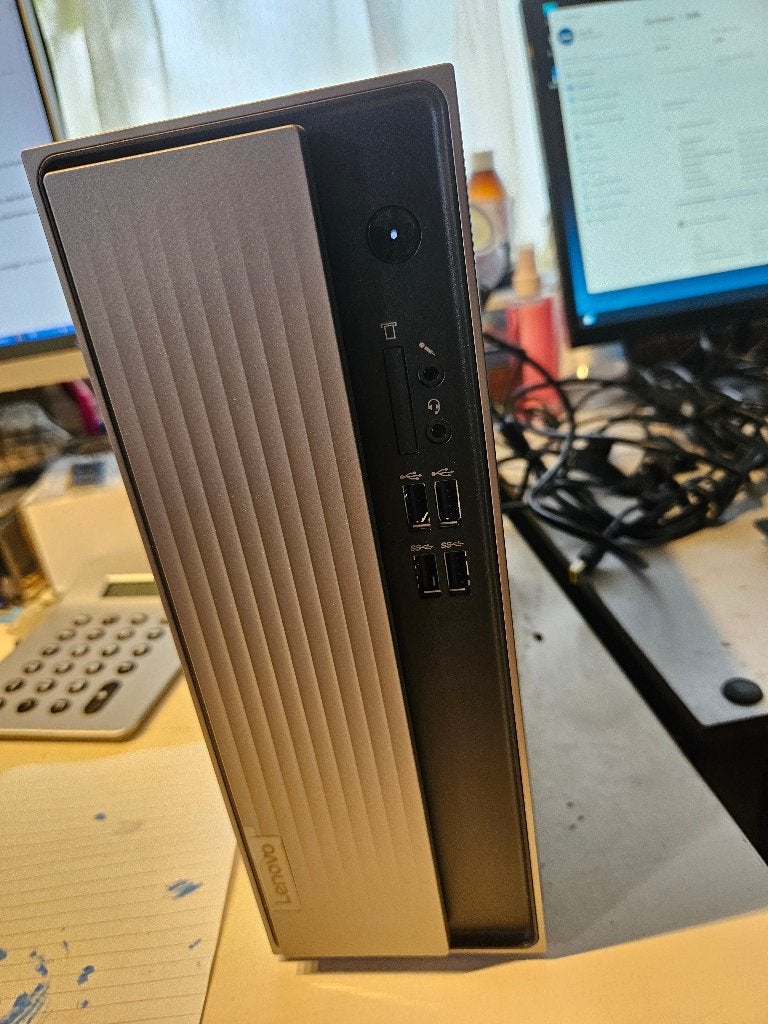 AMD Ryzen 5 256GB SSD M.2 Windows 11 64bit Pro, 8 GB, Zo goed als nieuw, SSD, 3 tot 4 Ghz