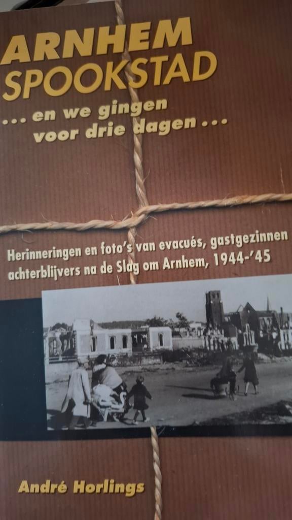 ARNHEM SPOOKSTAD, Ophalen of Verzenden, Tweede Wereldoorlog, Zo goed als nieuw, Overige onderwerpen