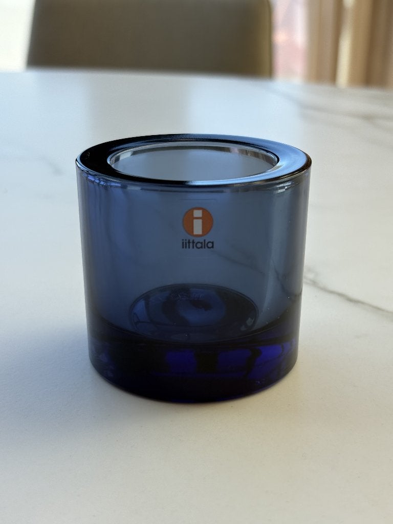1x Iittala MariMekko Kivi sfeerlicht in blauw-paars, Huis en Inrichting, Blauw, Waxinelichthouder, Ophalen of Verzenden, 6 cm