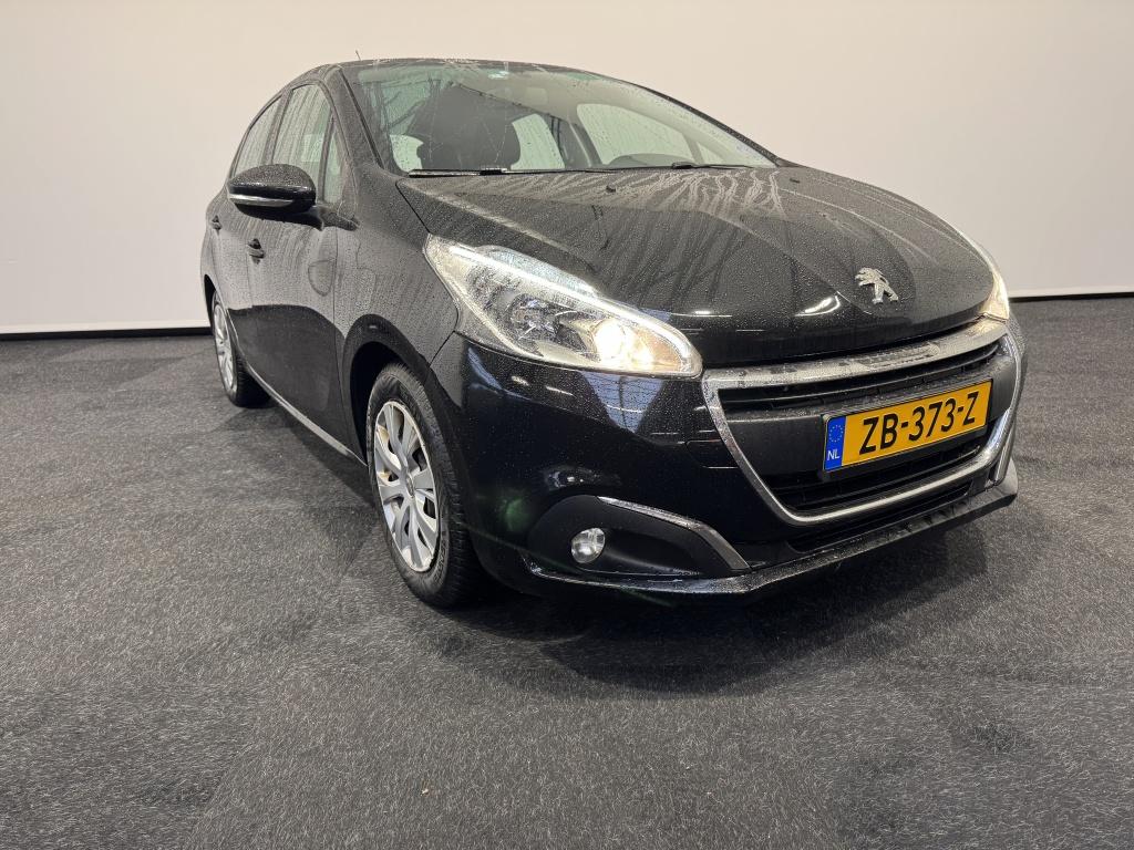 Peugeot 208 Signature 1.2 PureTech Cruise control Airco Navi, Auto's, Peugeot, Bedrijf, Te koop, ABS, Airbags, Airconditioning
