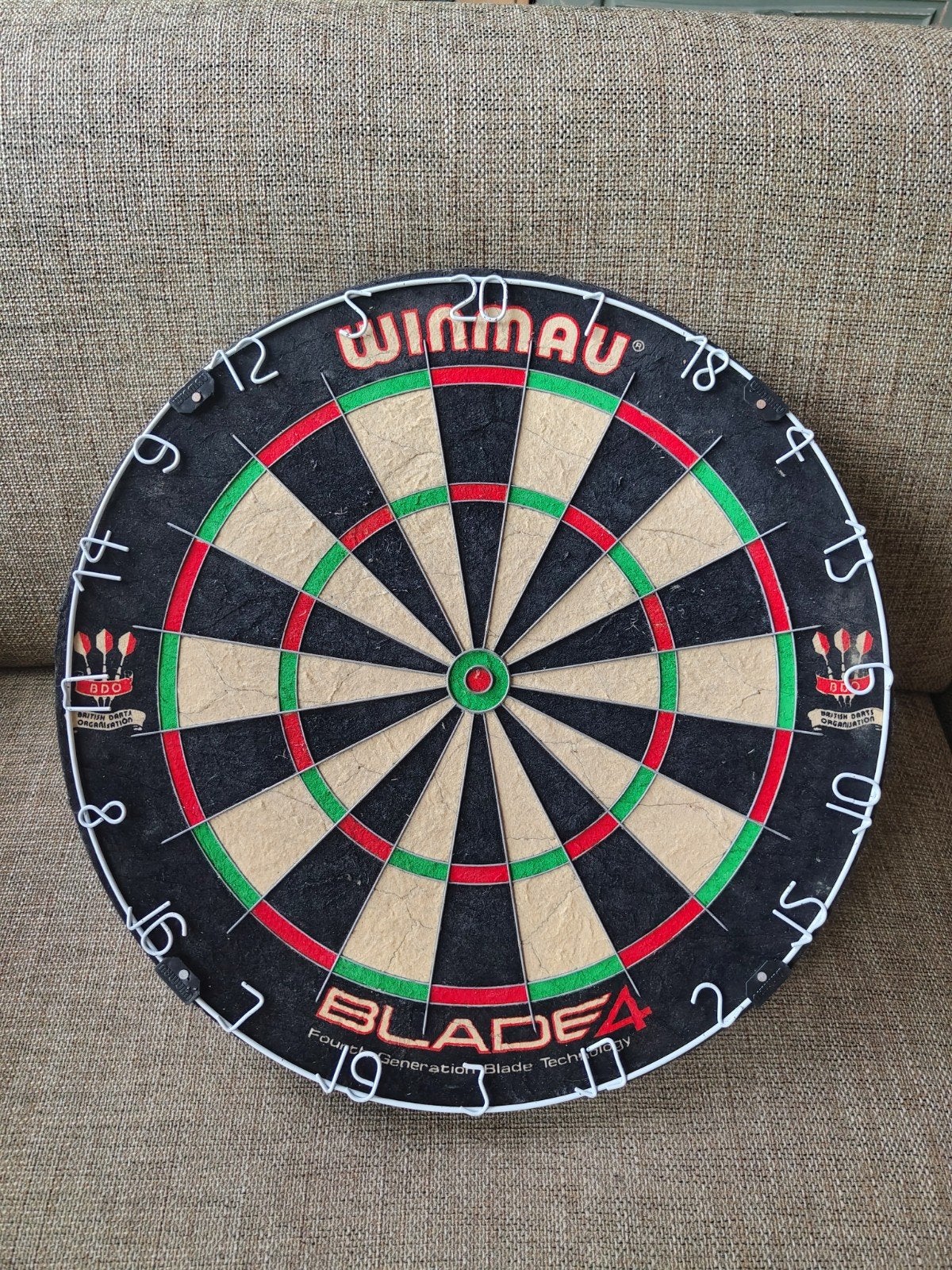 Winmau Blade 4 Dartbord - Zo goed als nieuw, Ophalen, Zo goed als nieuw, Dartbord