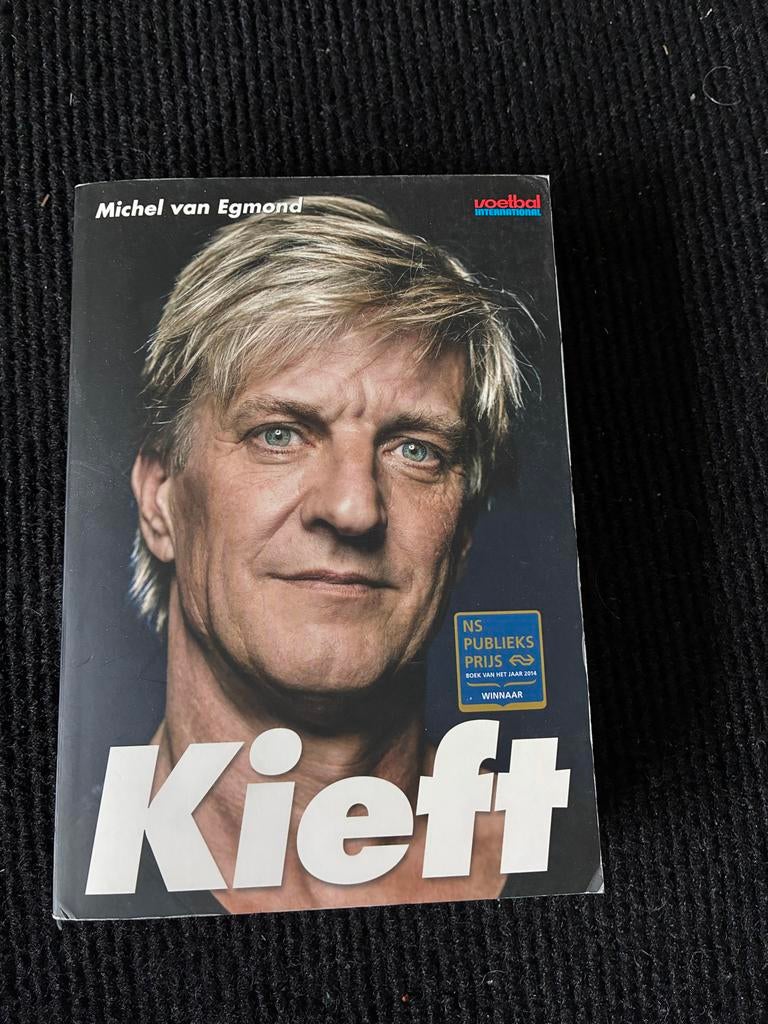 Kieft - De biografie van Michel van Egmond, Boeken, Ophalen of Verzenden, Gelezen, Sport