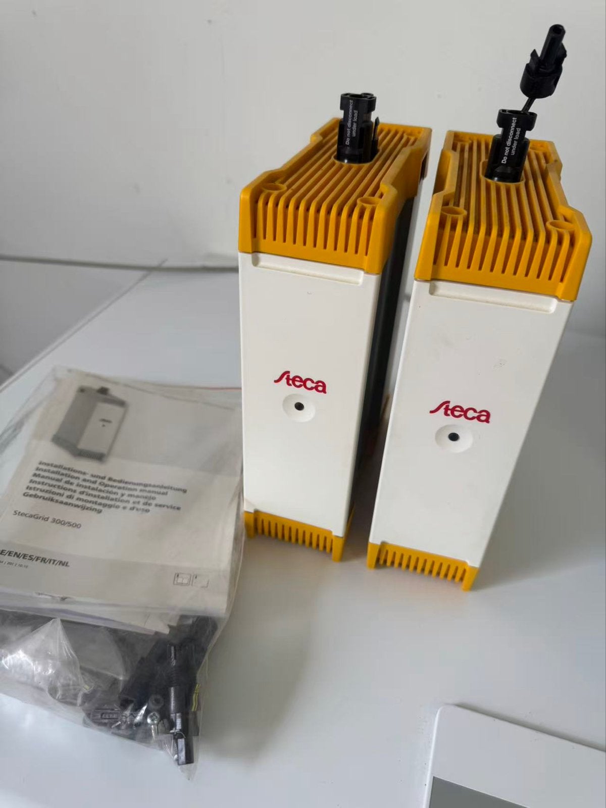 StecaGrid 500W Micro-omvormers (2 stuks), Ophalen of Verzenden, Gebruikt, Overige typen
