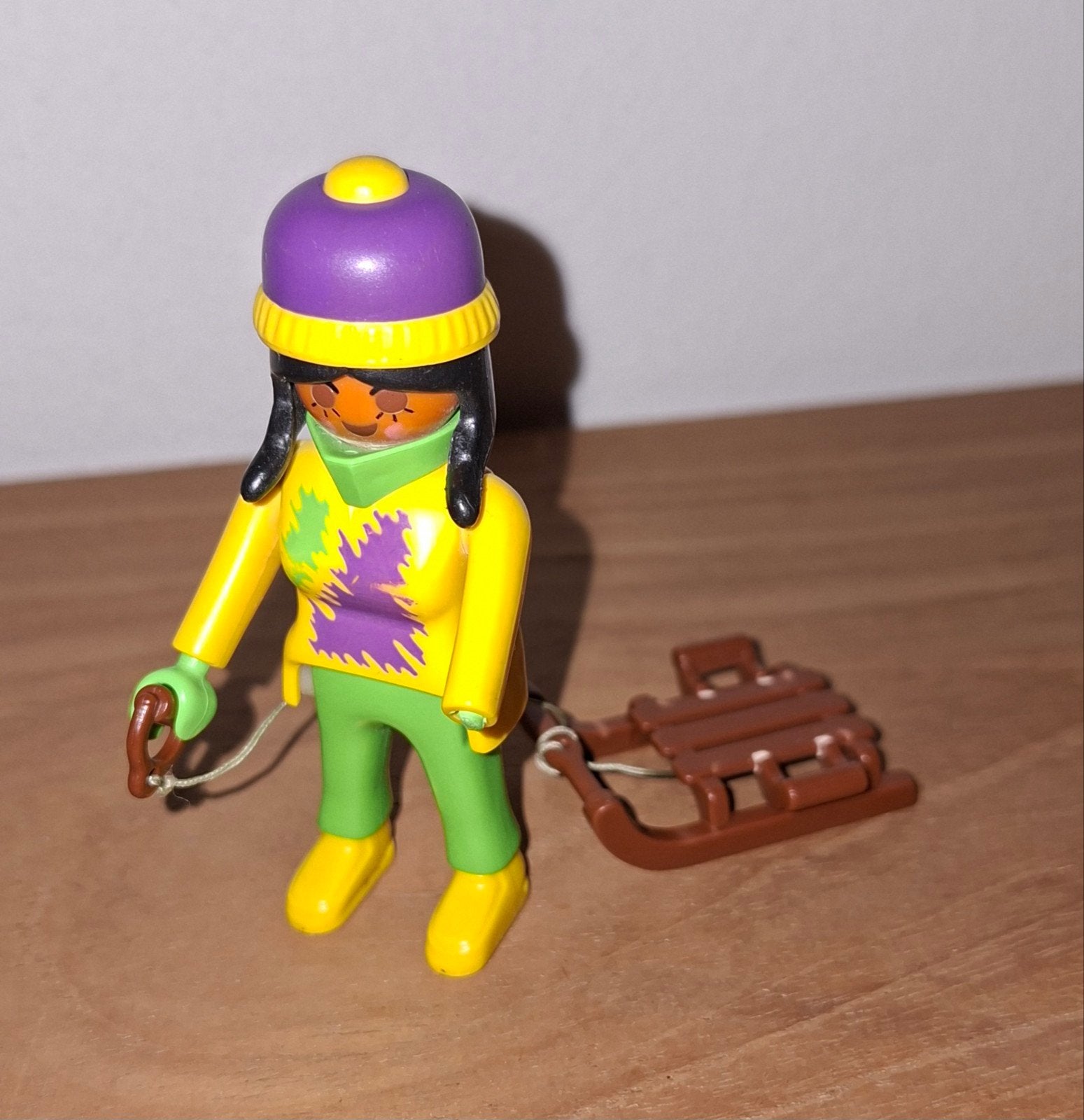 2. Playmobil meisje met slee, Ophalen of Verzenden, Meisje