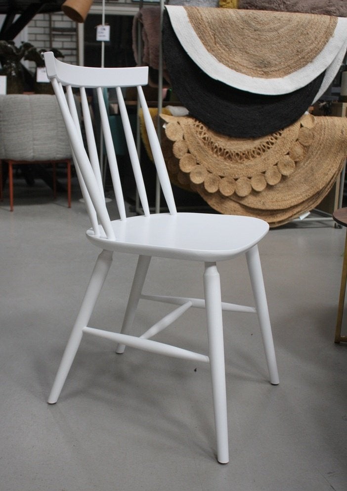 Leuke stoelen eetkamerstoelen spijlenstoel wit hout (30x)