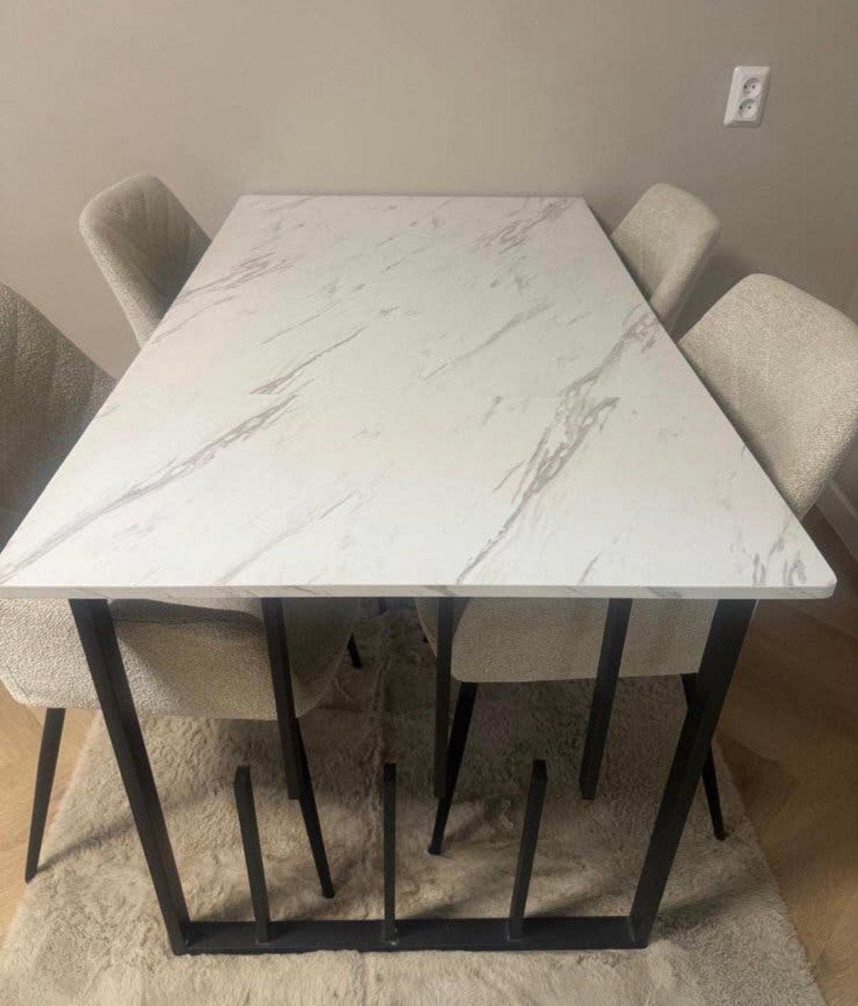 Eet tafel 140 x 80 cm wit / marmer look, Ophalen, 100 tot 150 cm, 50 tot 100 cm, Zo goed als nieuw