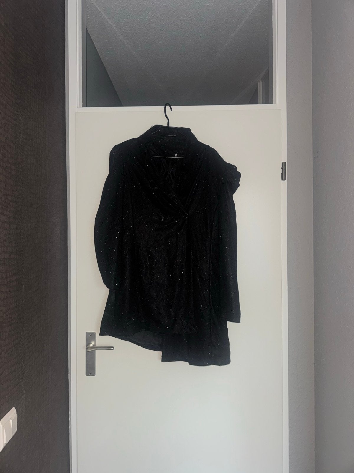 Groot kledingpakket: tops, jurkjes, broeken, bikini's, jasje, Ophalen, Gedragen, Maat 38/40 (M)