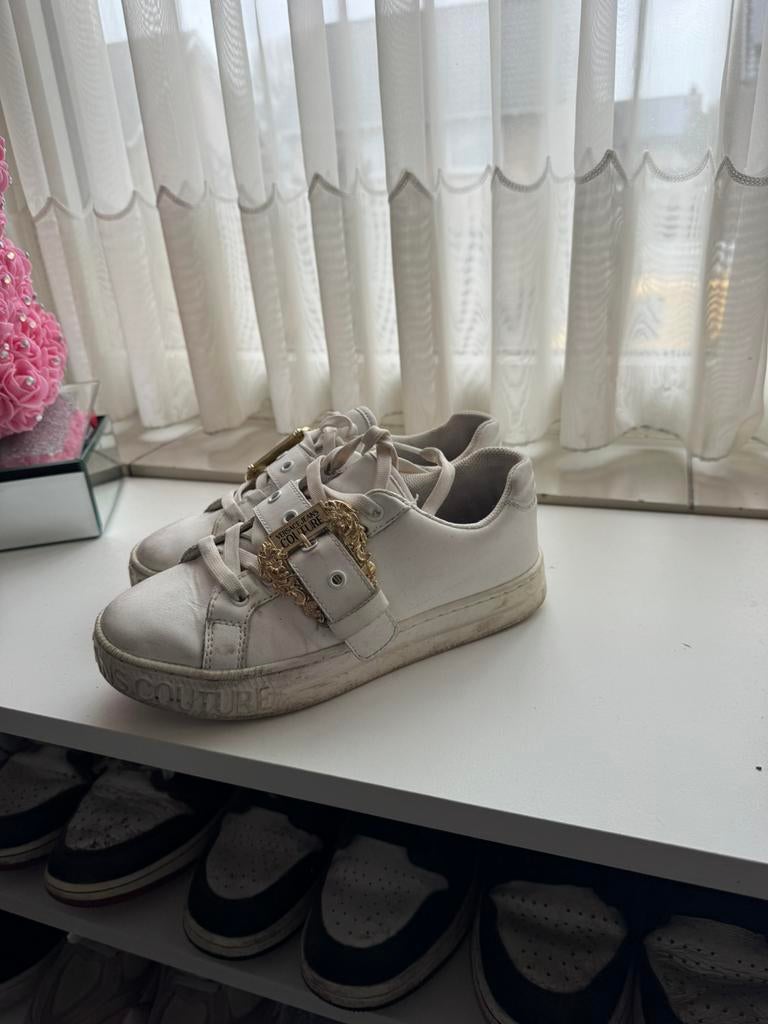 Versace schoenen, Kleding | Dames, Schoenen, Ophalen of Verzenden, Zo goed als nieuw, Zwart, Sneakers of Gympen