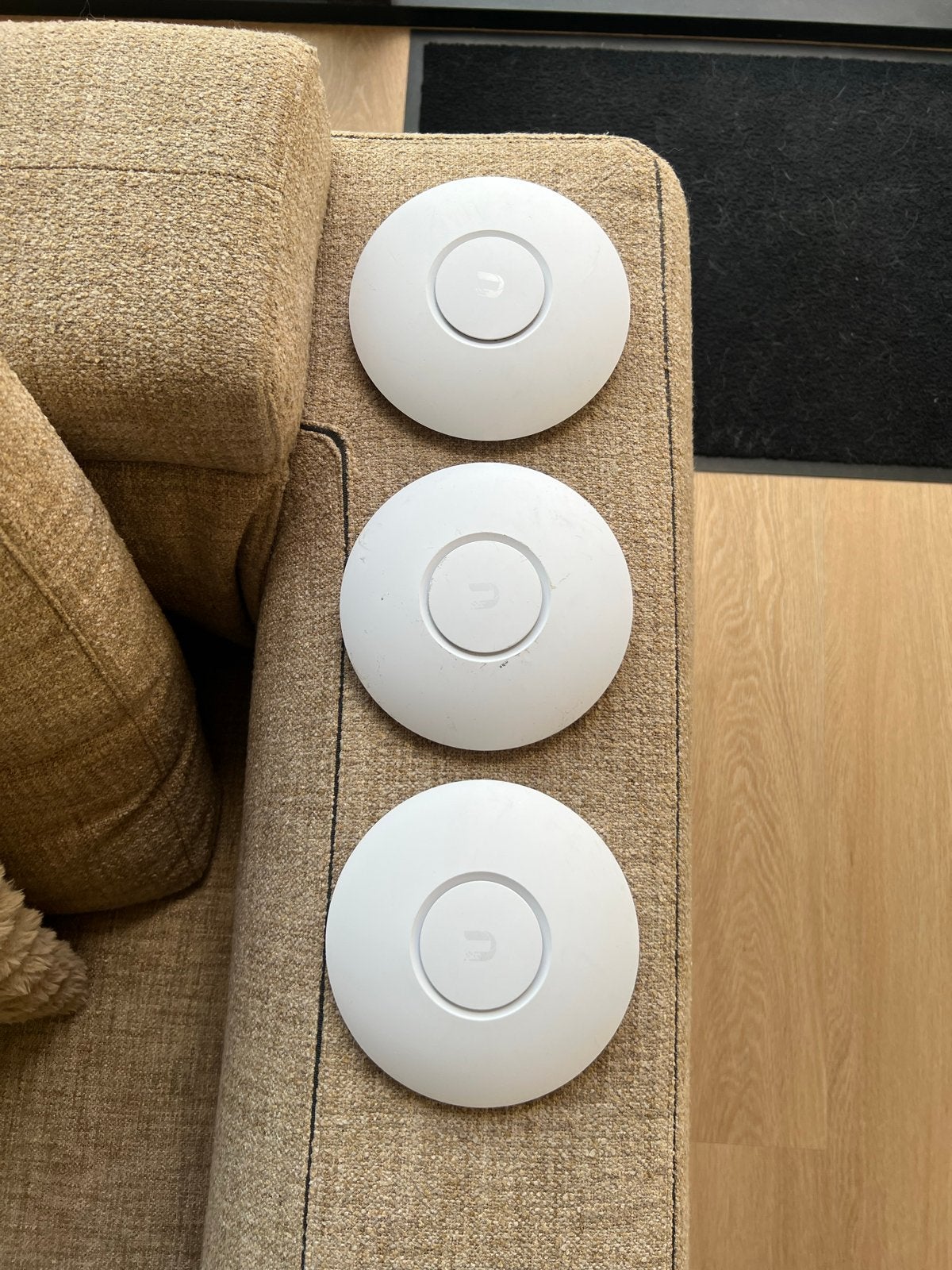 3x Ubiquiti UniFi Nano HD Access Points - Wit, Ophalen, Gebruikt