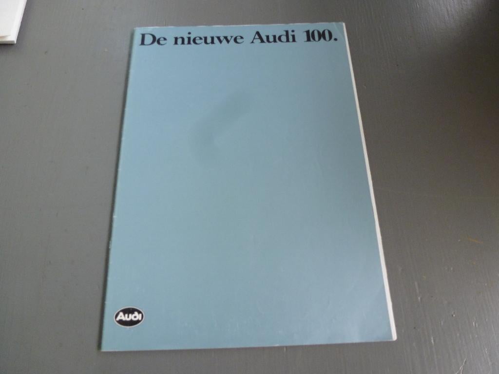 Audi 100 folder 1983 Nederlands, Ophalen of Verzenden, Zo goed als nieuw, Audi