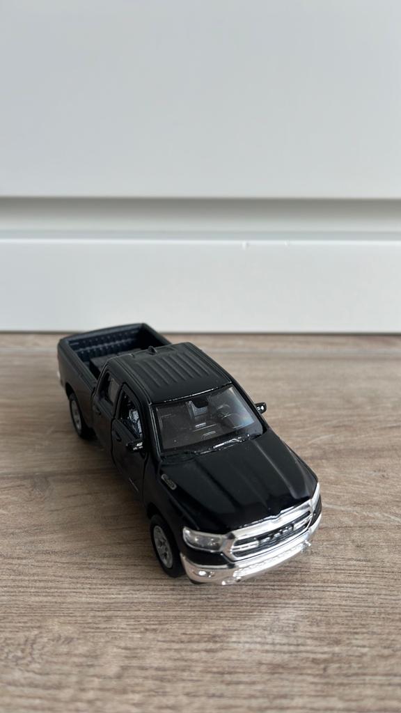 Welly nex model auto 2019 Ram 1500, Ophalen, Groter dan 1:32, Auto, Overige merken