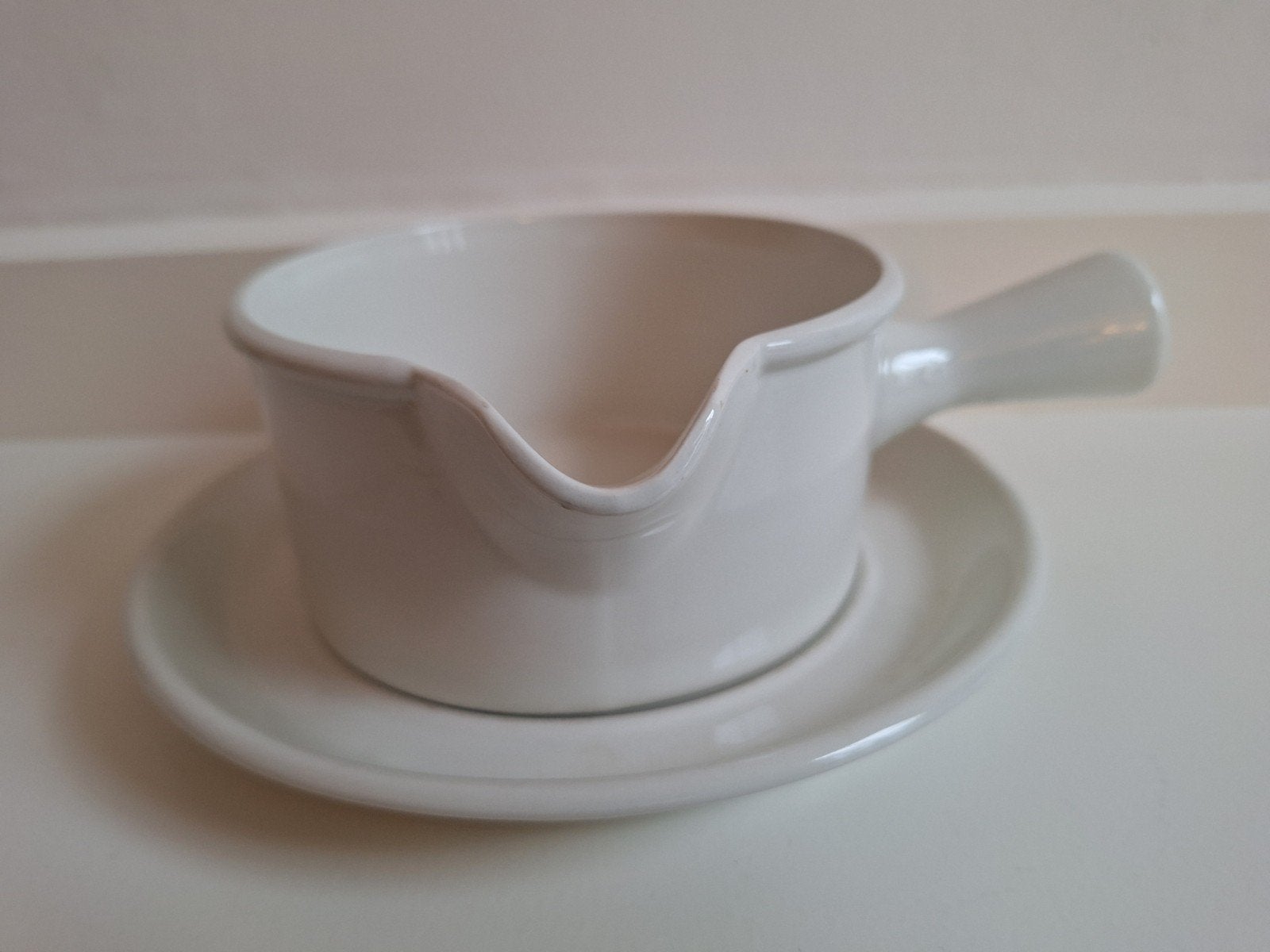 Saus/Jus kom Stonehenge - Mid Winter - Plain White, Vintage, Ophalen of Verzenden, Zo goed als nieuw, Kom(men)