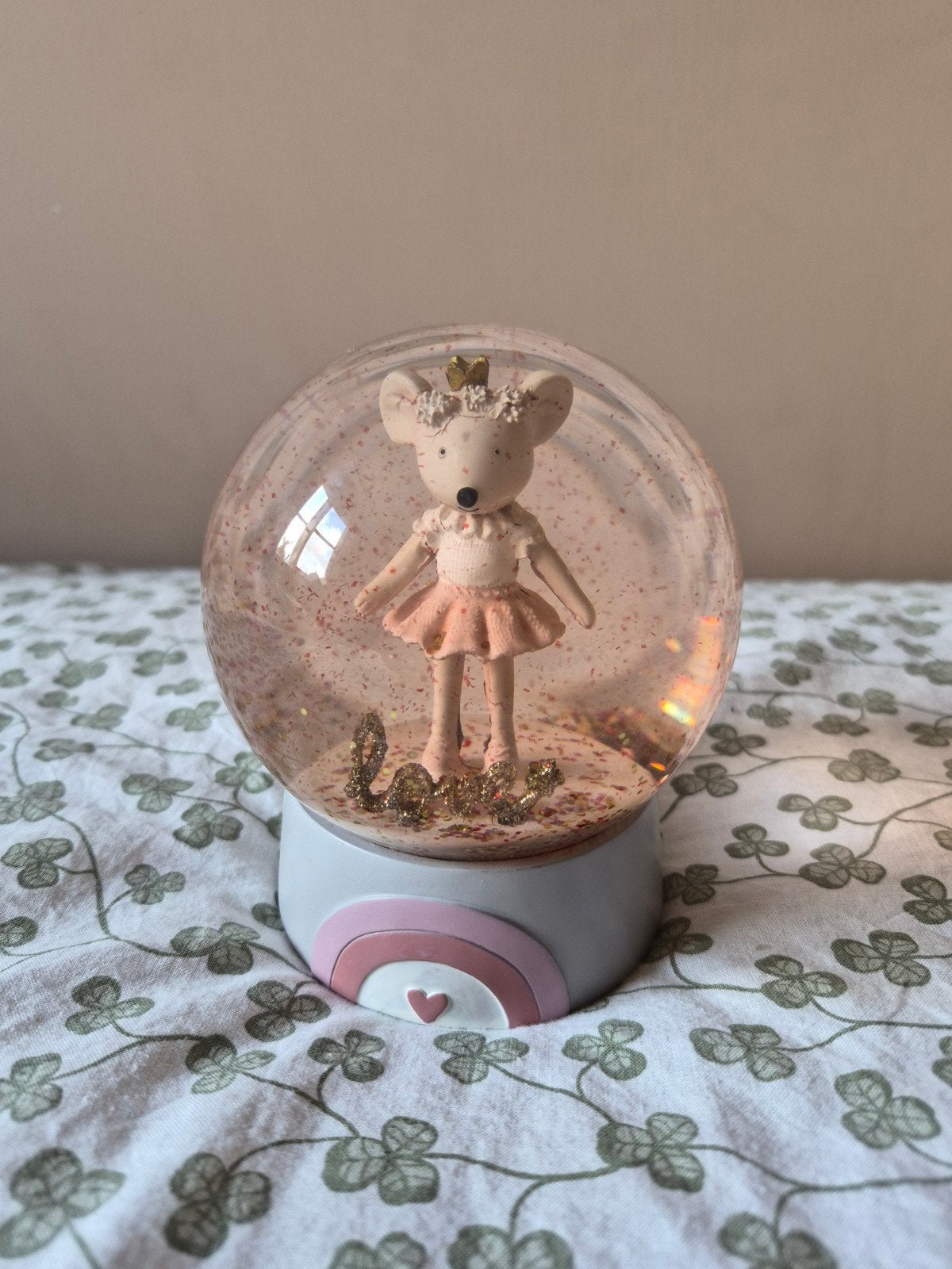 Schudbol met muisje erin, Verzamelen, Ophalen of Verzenden, Zo goed als nieuw, Poppenhuis