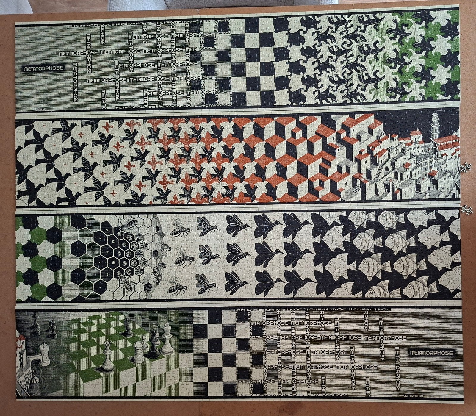 Escher Metamorphose puzzel, Ophalen of Verzenden, Meer dan 1500 stukjes, Gebruikt, Legpuzzel