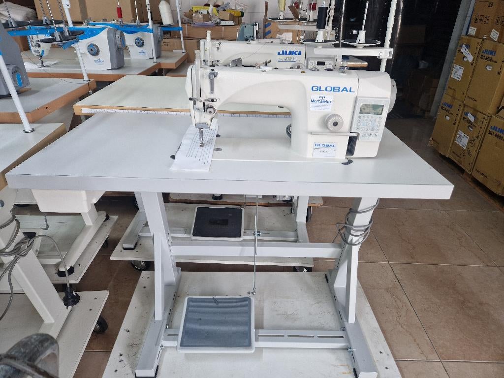 Global 3900 Industriële Naaimachine – Zo goed als nieuw, Hobby en Vrije tijd, Naaimachines en Toebehoren, Industrieel, Ophalen