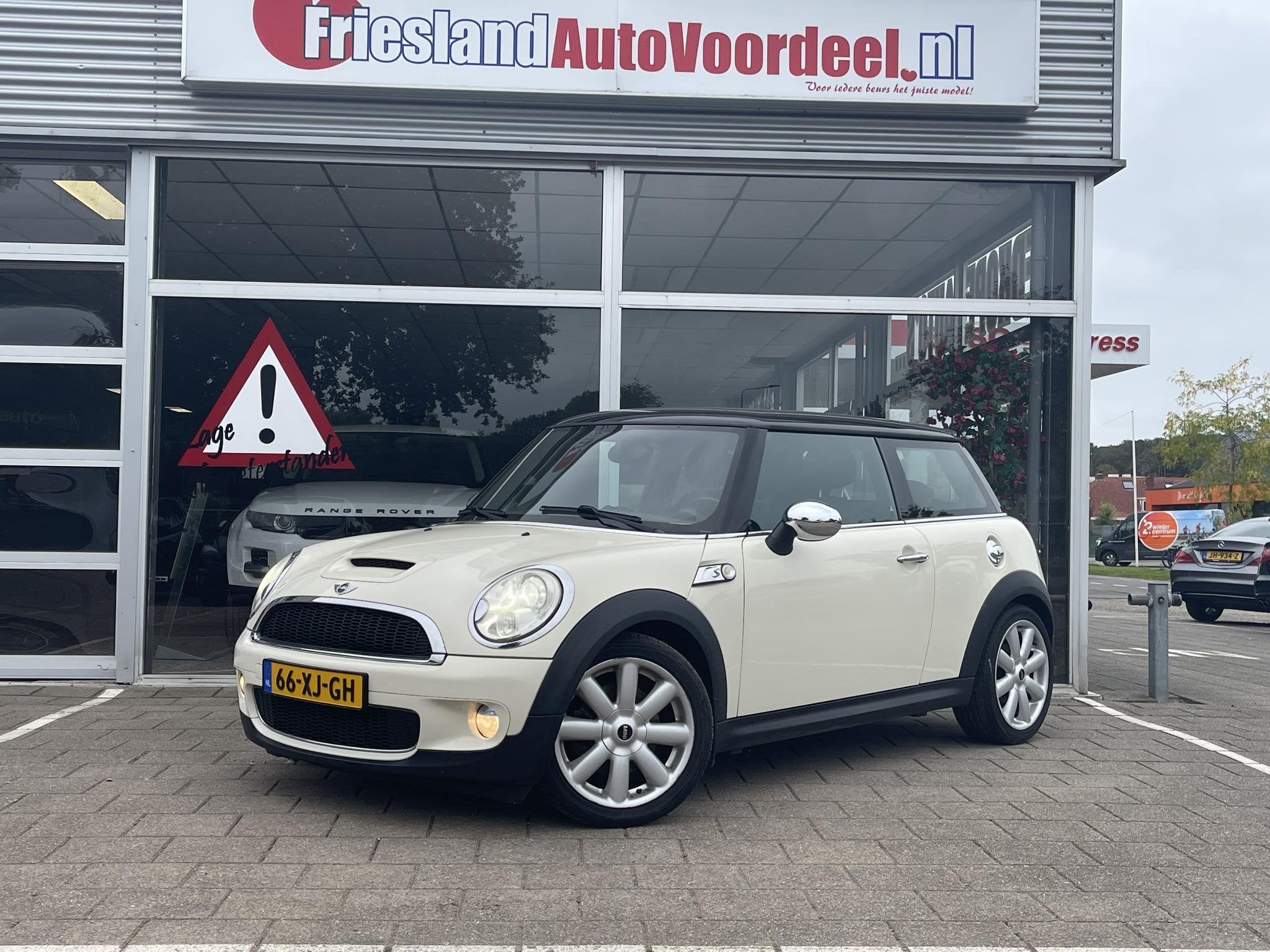MINI 3-Deurs 1.6 Cooper S Chili /Cruise/Clima/Stoelverw/Xeno, Auto's, Voorwielaandrijving, Euro 5, Gebruikt, 4 cilinders