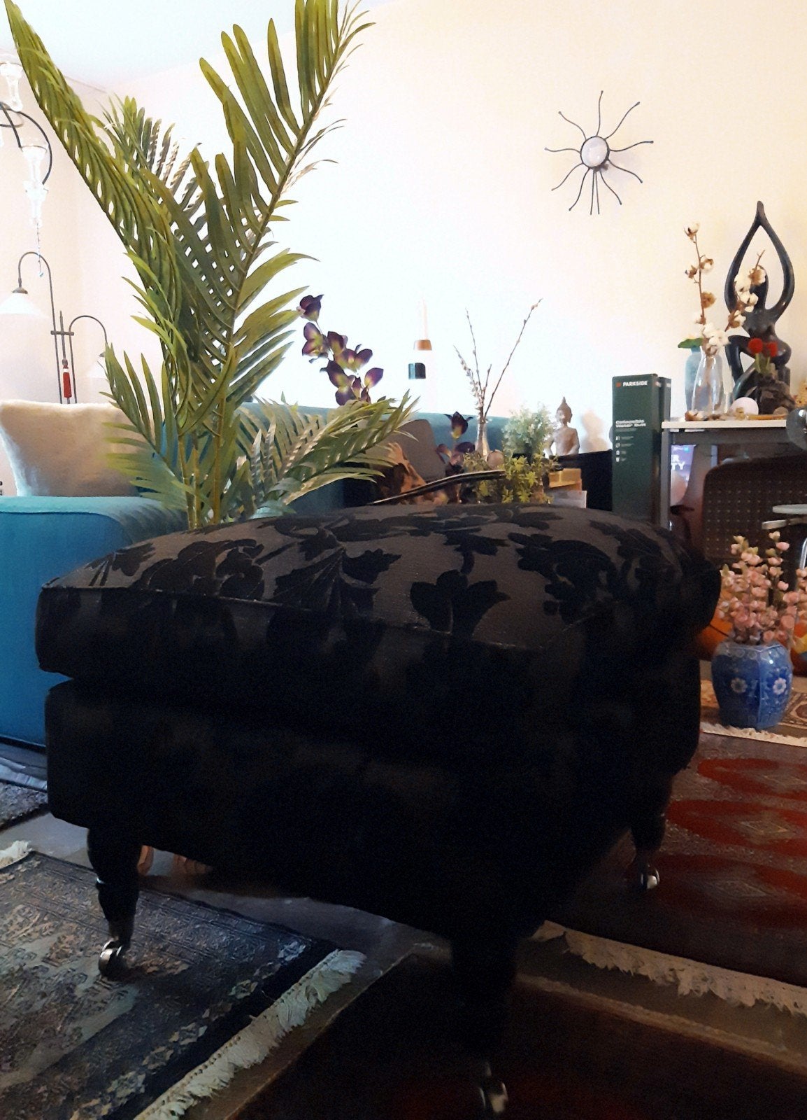 Brocante Verrijdbare Zwarte Hocker., Ophalen