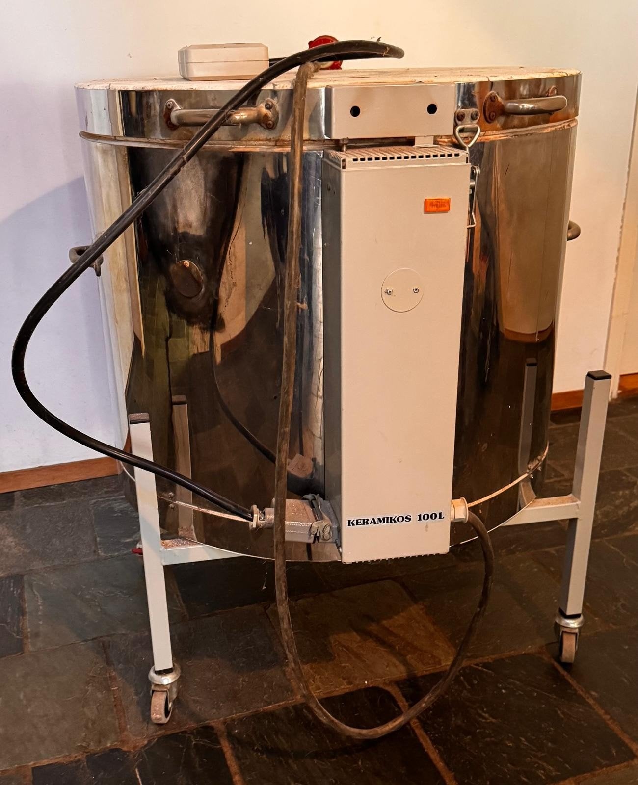 Te koop keramikos 100liter oven, Ophalen, Zo goed als nieuw