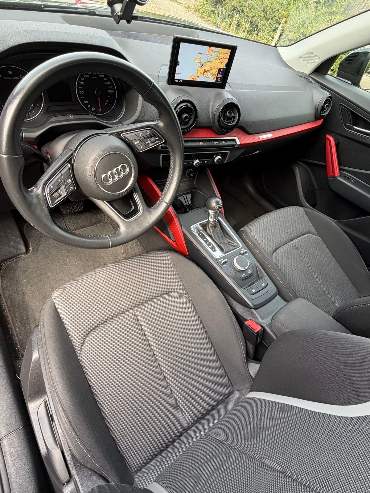 Audi Q2 1.0 Tfsi 116pk S Tronic 2018 automaat Zwart, Auto's, Q2, Zwart, Origineel Nederlands, 650 kg