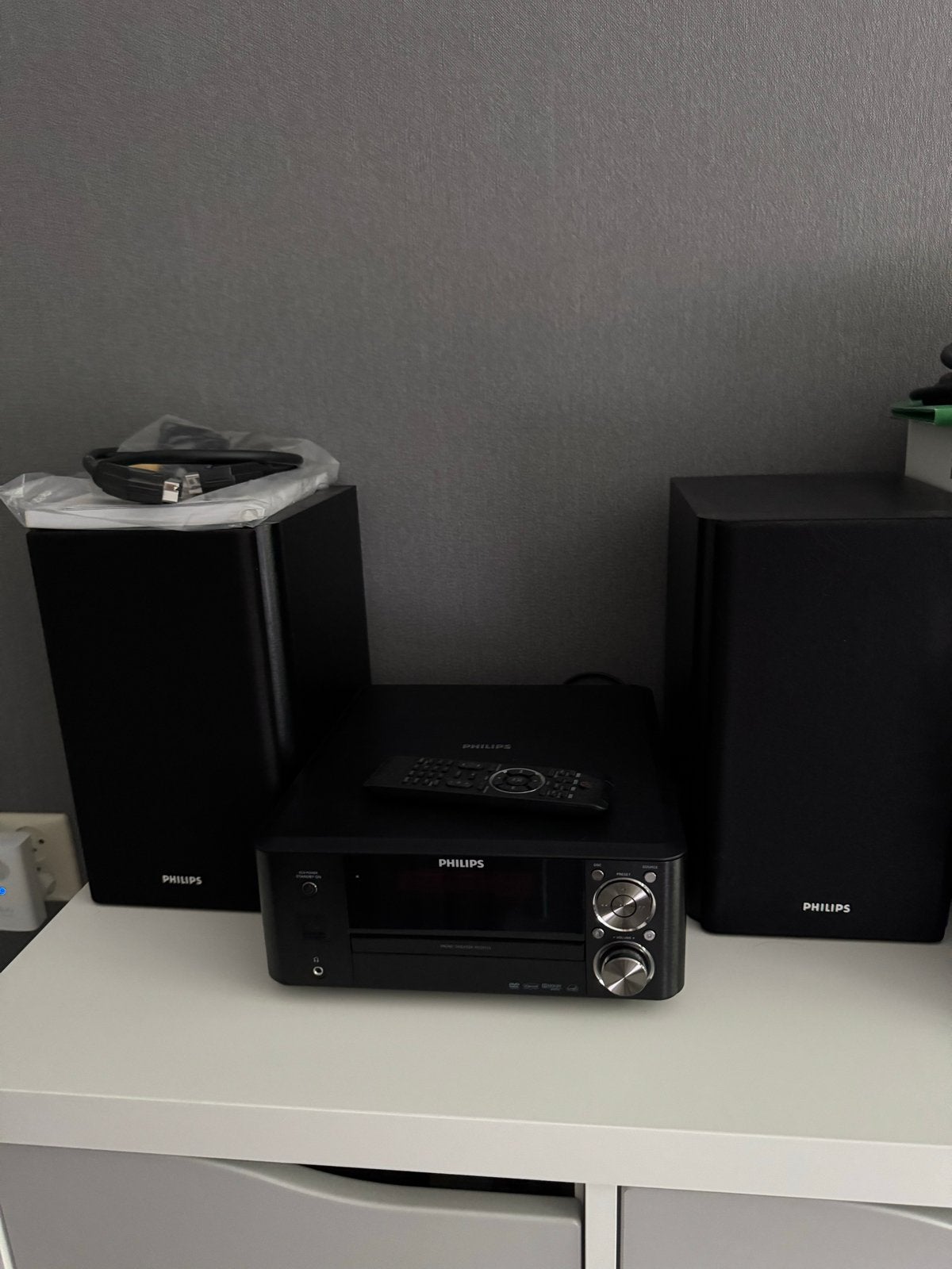 Philips Micro Theater MCD712 - DVD-speler & 2.1 Systeem, Philips, 2.1-systeem, Ophalen of Verzenden, Zo goed als nieuw