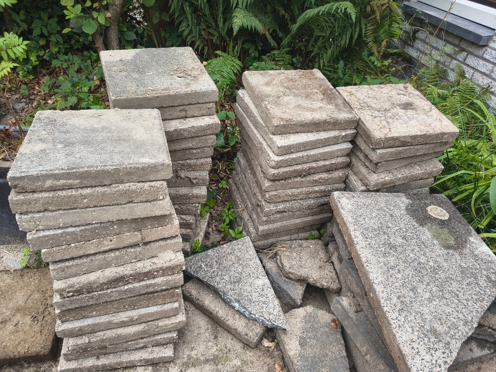 Gratis grindtegels 30x30, Tuin en Terras, Ophalen, Gebruikt, Beton, Terrastegels