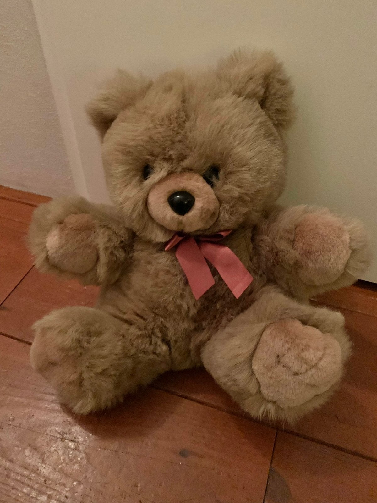 Leuke Teddybeer met Strik, Ophalen of Verzenden, Zo goed als nieuw, Stoffen beer, Overige merken